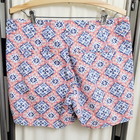 Lee Mid-rise Patterned Blue and Orange Women's Shorts | Size 8 - Picture 2 of 6